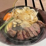 焼肉・ｽﾃｰｷ みーとがぁでん - 