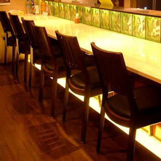 The illuminated counter seats are stylish ☆ Great for a date ♪♪