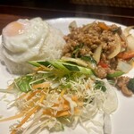 タイ東北料理 イサーン・キッチン - 