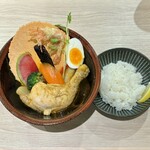 Supu Kare Okushiba Shouten - 鶏あえず足カリー ¥1,480