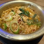 韓国料理 ブサンハン - 辛ラーメン