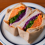 Sandwich & Wine Altro - 料理写真:Mixサンド 単品
