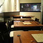 あんぷく - 二～四人がけテーブル、ソファー席