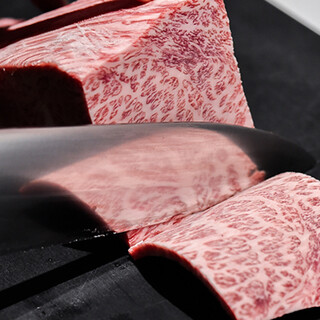 お客様の状況に合わせ、お肉のサイズや味付け、焼き方を調整