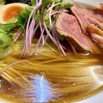 メヂカそば 吟魚 - メヂカ出汁の美しいラーメン