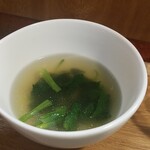 キッチン ブルー グローブ - 残りのスープ