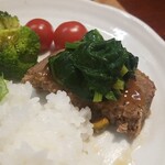 キッチン ブルー グローブ - 具沢山ほうれん草をテリーヌの上へ