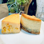 チャコメ - イングランド　レッドチェダーチーズとデンマークブルーチーズケーキの組み合わせ　　byまみこまみこ