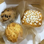 Bake A - マフィンとスコーン3個