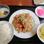 香蘭 - 揚げ鶏の特製ソースかけ定食　¥700+税