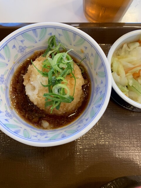 「やっぱ好きやねん」と「悲しい色やね」、たまにゴッチャになっちゃうんですよね。全然違う歌なんですけどね。 : すき家 函館漁火通店の写真