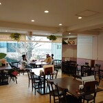 senhombetonamuryourisemmonten - 2階に上がると、店内はなかなか広い