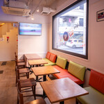 Kafe Ando Dainingu Ba Furatto - ゆっくりくつろげるソファー席完備！