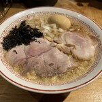 背脂煮干中華そば 和市 - 