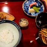 銀座 きた川 - 白飯と朴葉味噌