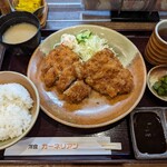 洋食屋 カーネリアン - Bigチキンカツ定食