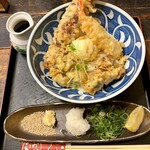 Umugi - 全部入りぶっかけ 1060円