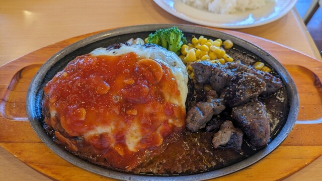 ジョイフル 仙台岩切店 &ndash; 24時間営業のファミレス