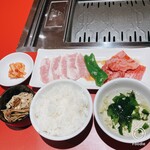 Yakiniku Shokudou Roku Marugo - 