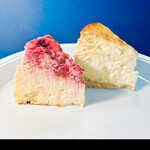 チャコメ - わたくしのお気に入り　ホワイトチョコフランボワーズバスク＆デンマーク、ブルーチーズバスク　　byまみこ