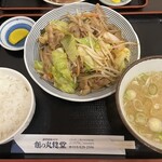 館の丸食堂 - 肉野菜炒め定食