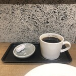 パティスリー&カフェ デリーモ - ブレンドコーヒー 638円（税込）ドリンクセットはこの価格から200円引き