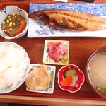天然本マグロ専門店 司 - お魚定食(伴助のさば)