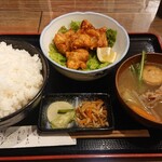 Chanko Ryouri Kachimoriya - ご飯が進むこと間違いなしの唐揚げとお椀ちゃんこ。最強⤴️