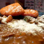 酒処 盛や - 牛すじカレーにハムカツ乗せてみました。たまらん。