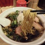 大津家 - 細麺も腰があって美味しい