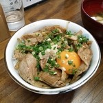 フロム ドーン - 掟破りスタミナ丼