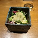 創作鉄板 粉者東京 - ドレッシングにとろろって、合う〜❗️