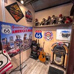 カフェアンドダイナー 古民家66 とっとっと - このジュークボックス欲しいなぁ…