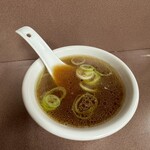 宝来 - 炒飯に付くスープ
