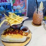 HotDogBAR QOLCOCO - タコスミート＆チーズドッグ