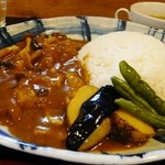 蛍の家族 - 木の子肉カレー