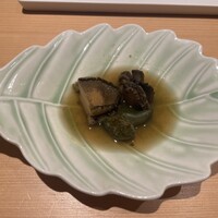 SUSHI BANYA KAI 品川店 - 鮑と肝の煮物
