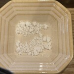 定越食堂 - 味変その1(お塩)