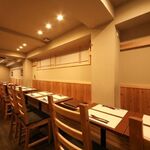 Hiru Yakuzen Kayu Yoru Kai Ryouri Kai Nokuchi - 店内