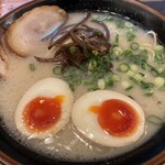 博多ラーメン 万々 - 