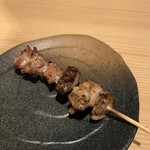 Koshitsu Yakitori Akamine - コーチンもも串