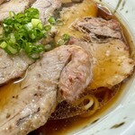 Jikaseimen En - 『支那そば醤油 燻しチャーシュー入り』アップ