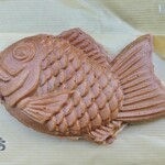 たいやきわらしべ - 料理写真:こもち¥220。サクサク、モチモチ。ぜんざいinたい焼き