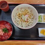 237876396 - 伊勢志摩定食￥1,050。名物2品のミニミニセット。