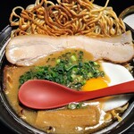 焼麺　劔 - 目玉焼麺(大盛)