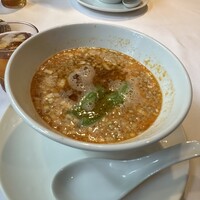個室中華 頤和園 溜池山王店 - 