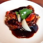 神戸元町別館 牡丹園 - 黒酢 酢豚