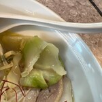 美志満 - 搾菜が良いアクセントになります