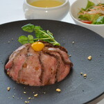 Loin beef dome set (with salad and soup)