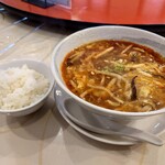 川菜味 - 酸辣湯麺　ライス付けて950円